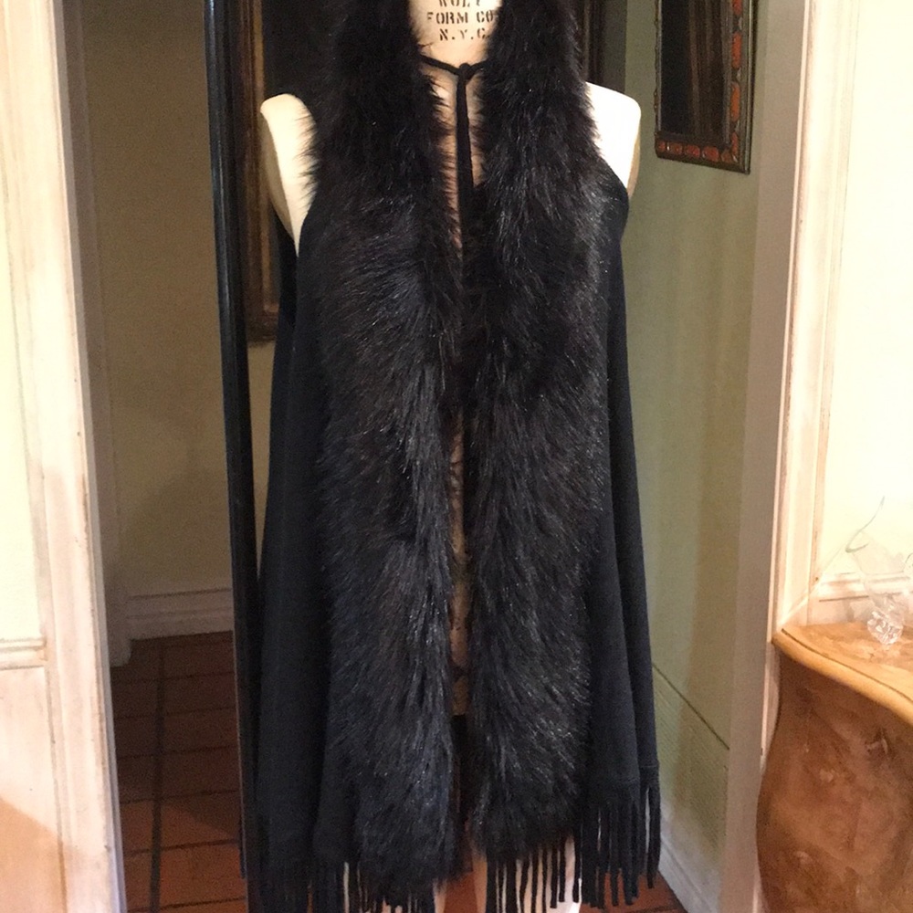 Black vest/shurags